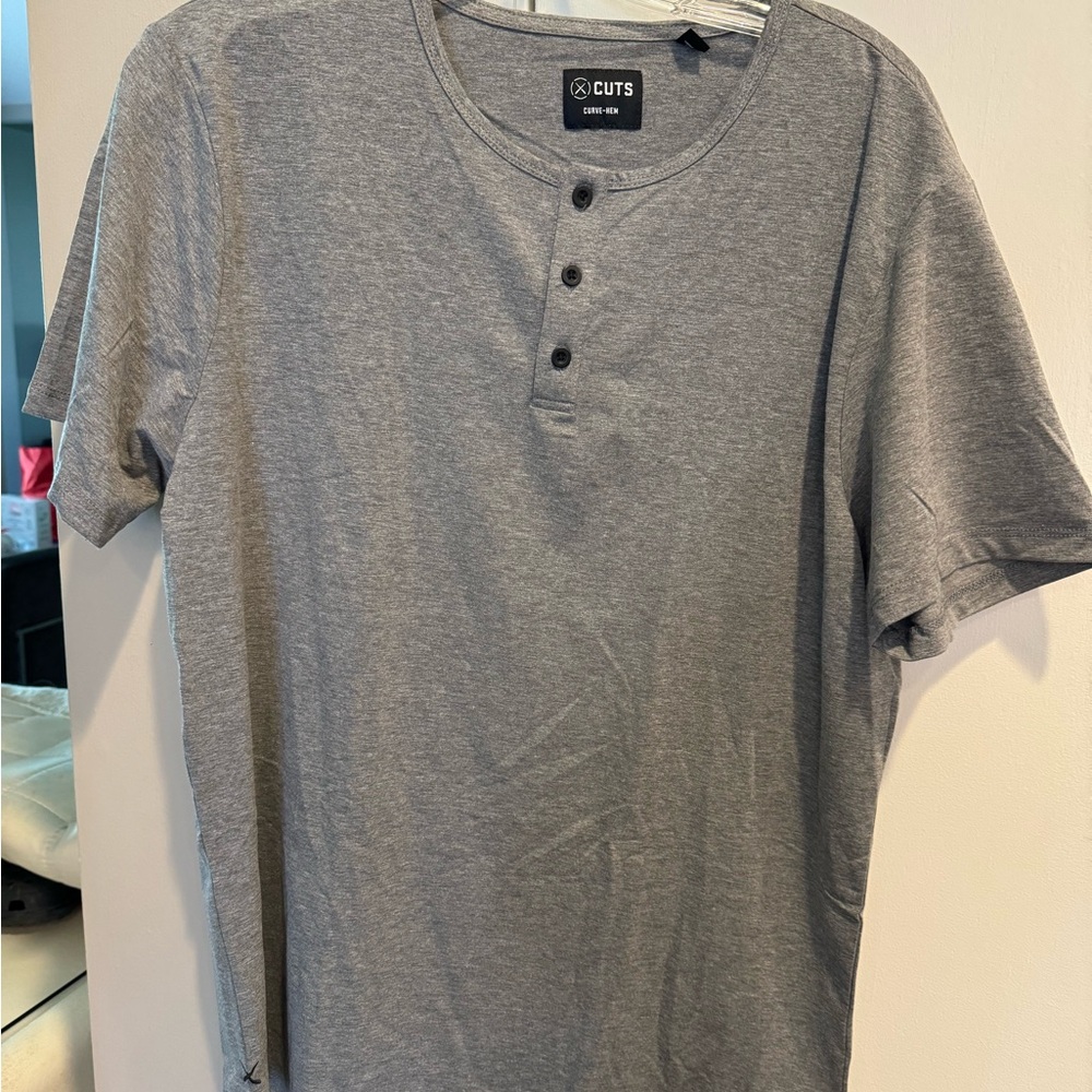 Cuts XL Heather grey tshirt